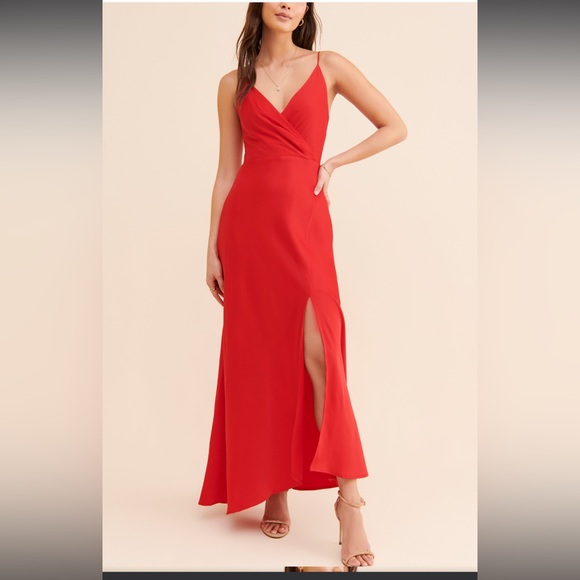 Beautiful classy red dress - Picture 1 of 8